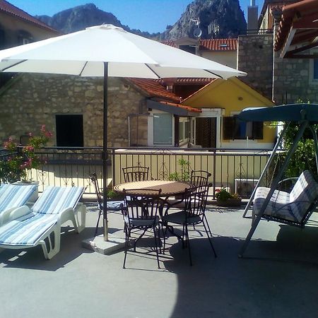Apartment Romic Omis Luaran gambar