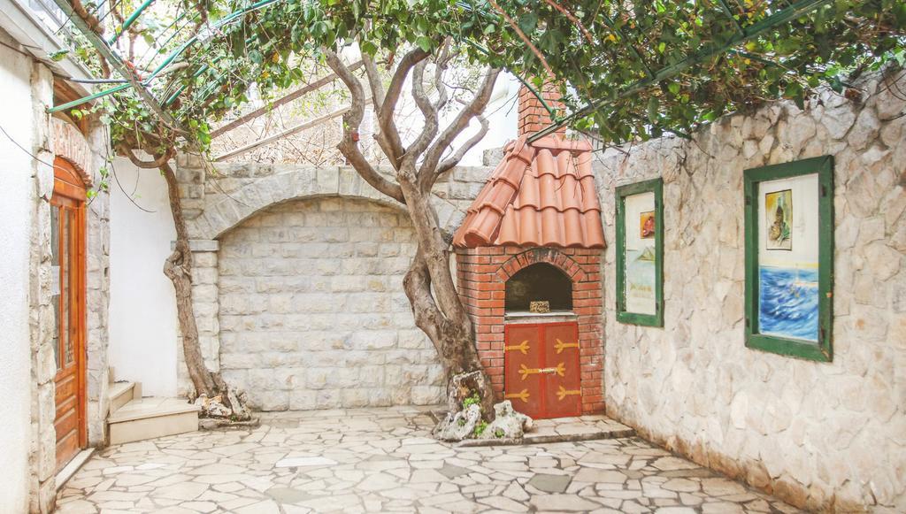 Apartment Romic Omis Luaran gambar