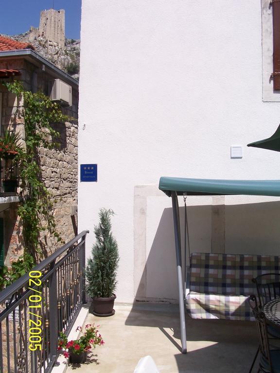 Apartment Romic Omis Luaran gambar