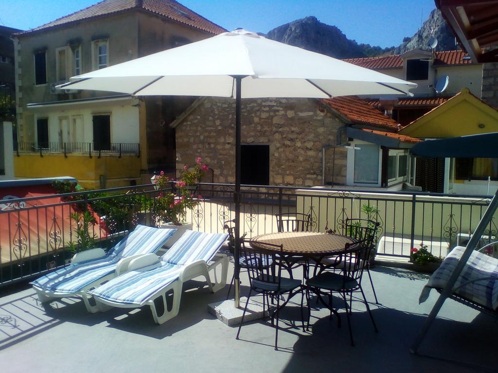 Apartment Romic Omis Luaran gambar