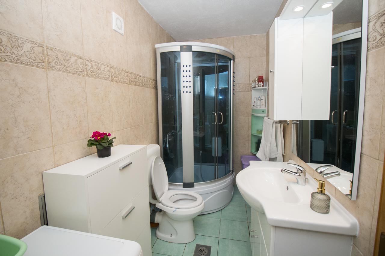 Apartment Romic Omis Luaran gambar